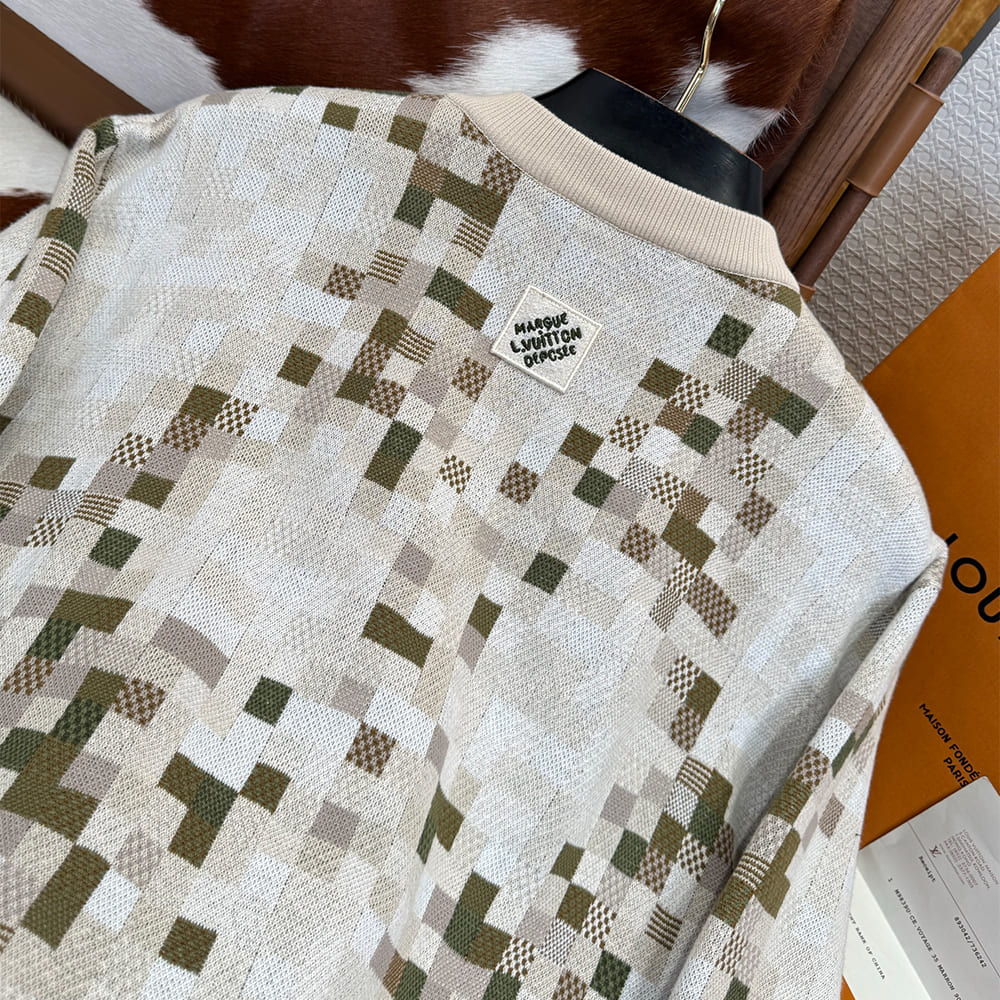 LV UNISEX SHIRT(size:XS|S|M|L)