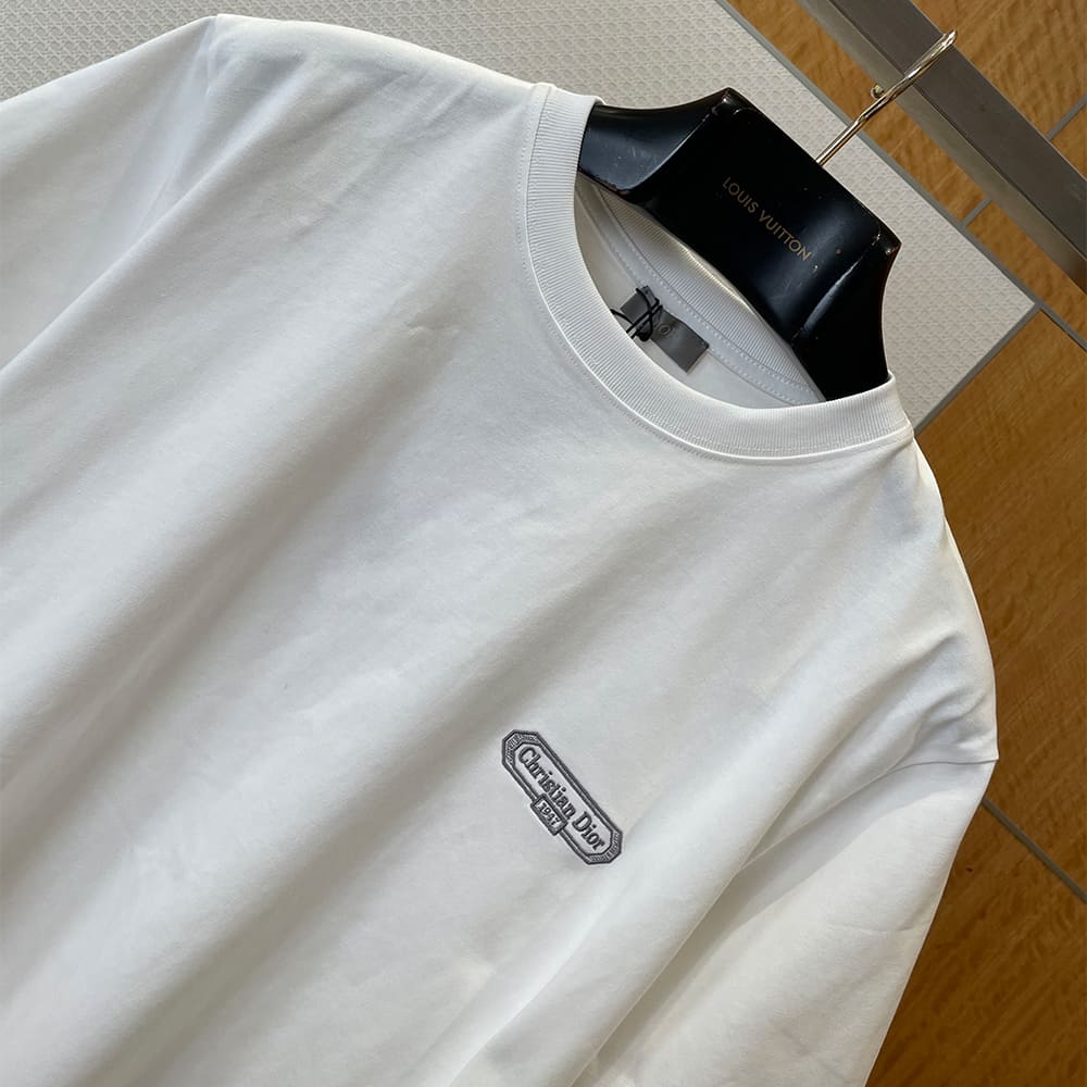 D10r UNISEX SHIRT(size:S|M|L|XL)