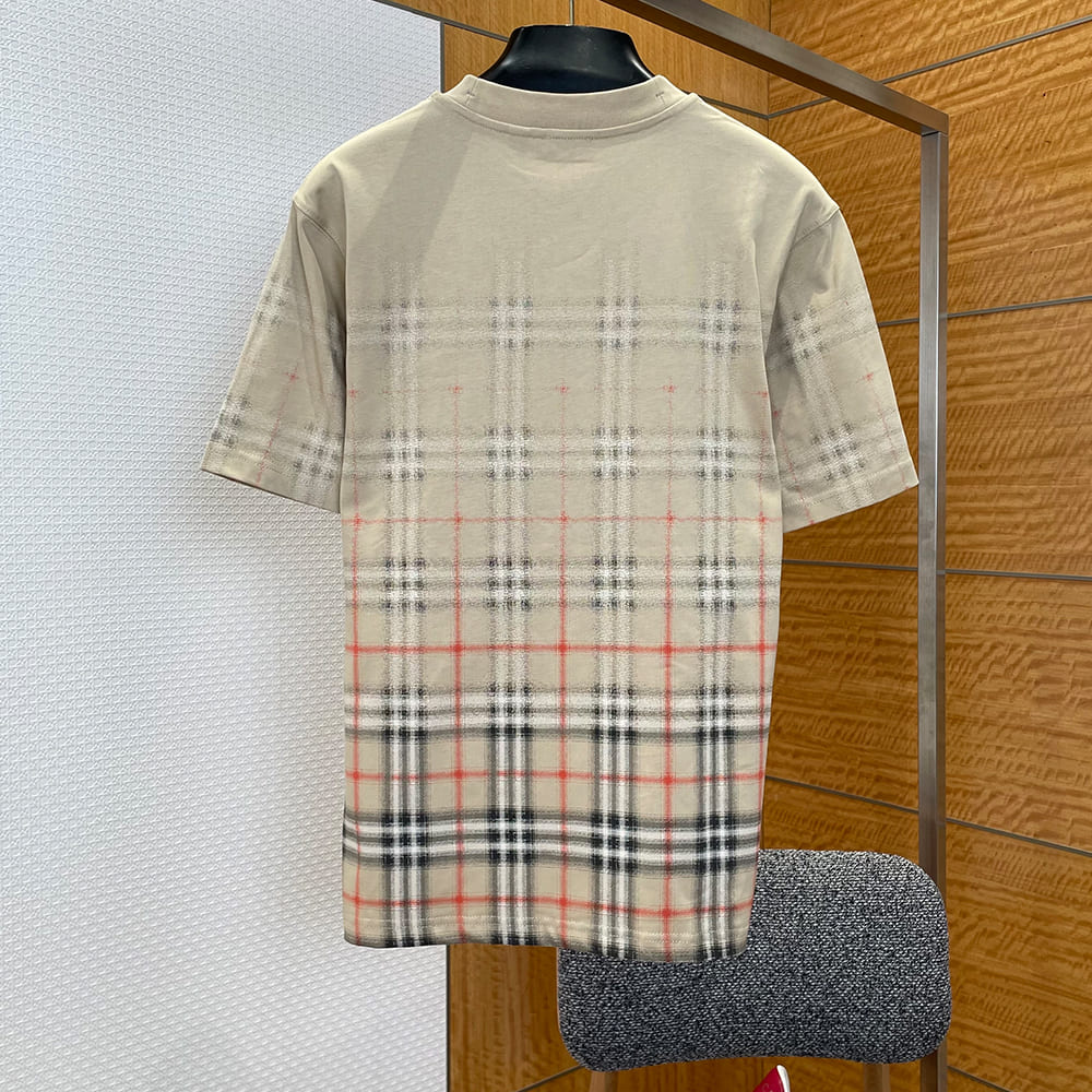 Bv*b*rry UNISEX SHIRT(size:XS|S|M|L)