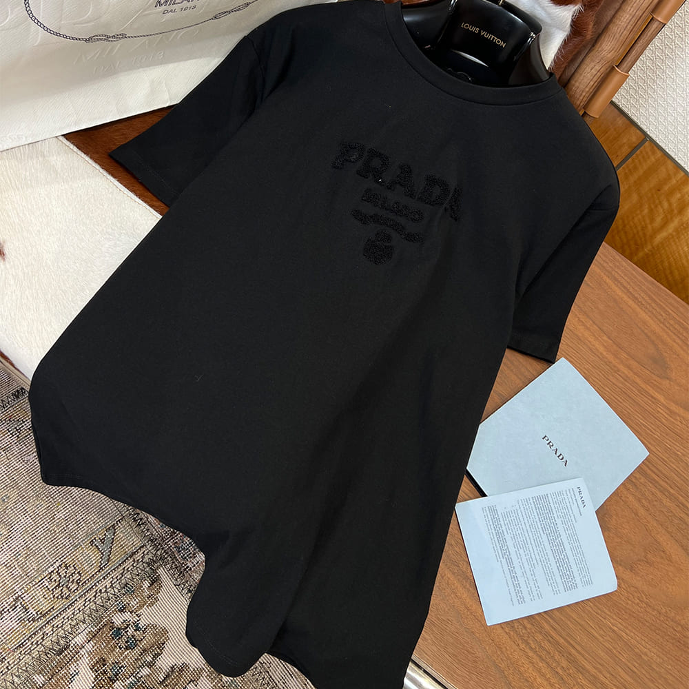 Pra*a UNISEX SHIRT(size:S|M|L|XL)
