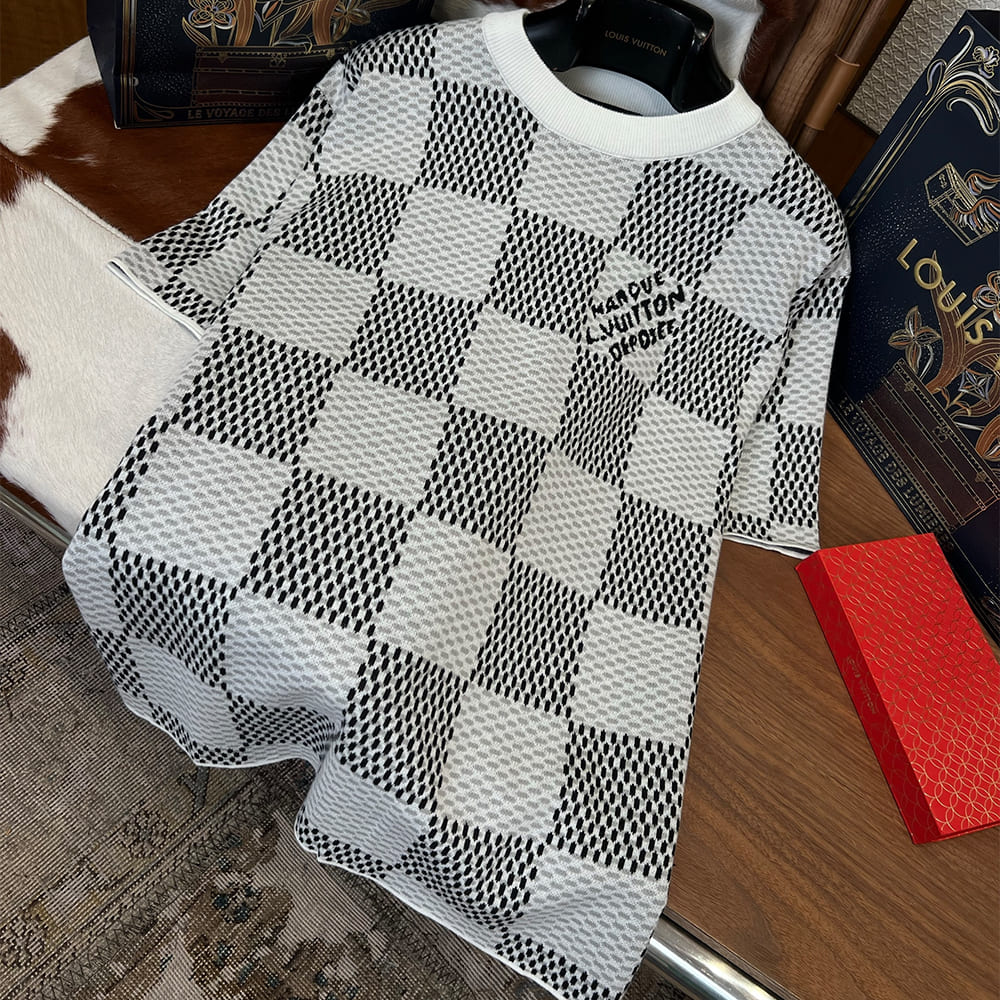 LV UNISEX SHIRT(size:S|M|L|XL)