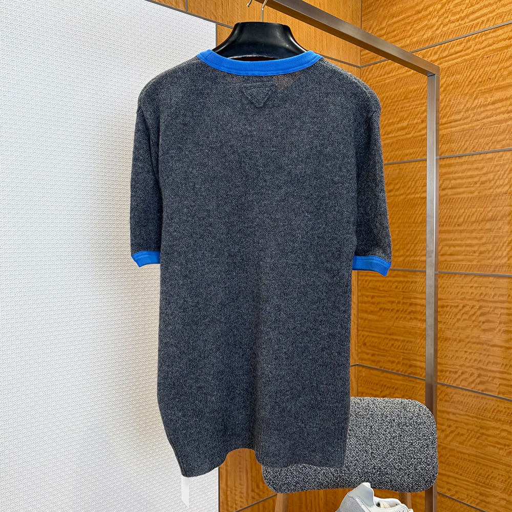 Pra*a UNISEX SHIRT(size:S|M|L|XL)