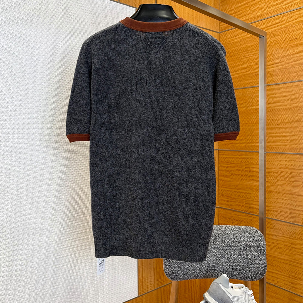 Pra*a UNISEX SHIRT(size:S|M|L|XL)