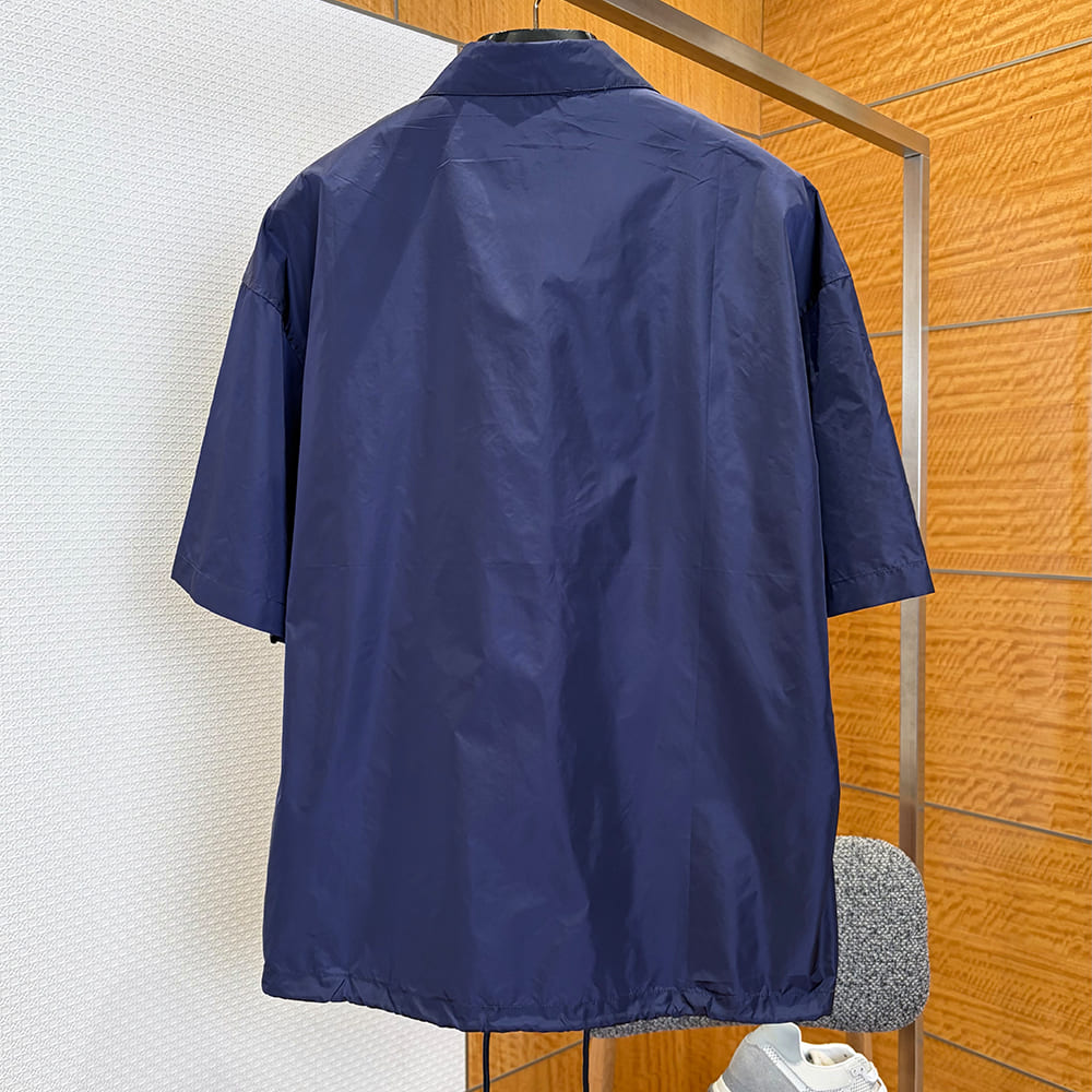 Pra*a UNISEX SHIRT(size:S|M|L|XL)