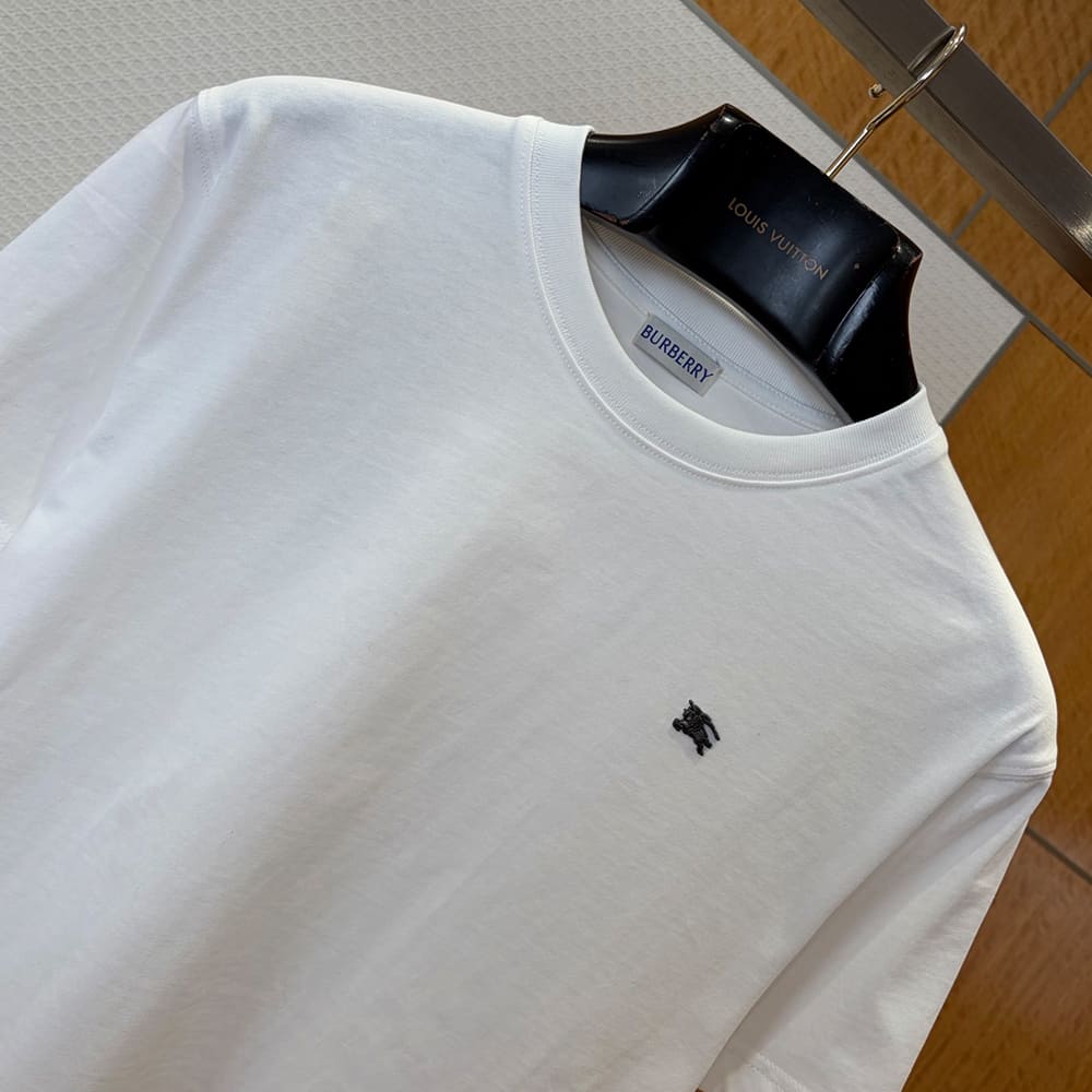 Bv*b*rry UNISEX SHIRT(size:S|M|L|XL)