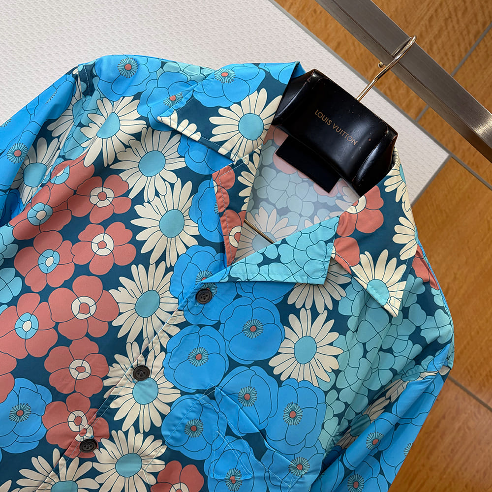Pra*a UNISEX SHIRT(size:S|M|L|XL)