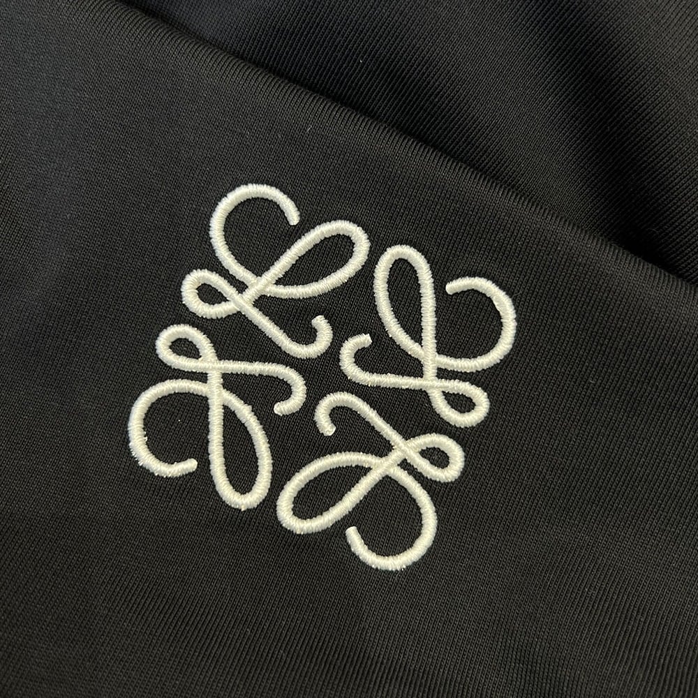L0ew* UNISEX SHIRT (size:XS|S|M|L)