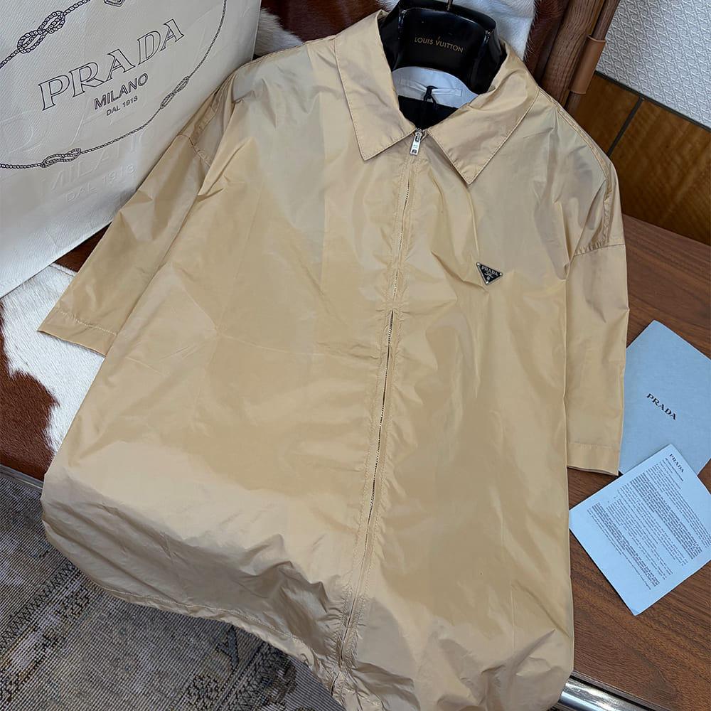 Pra*a UNISEX SHIRT(size:S|M|L|XL)