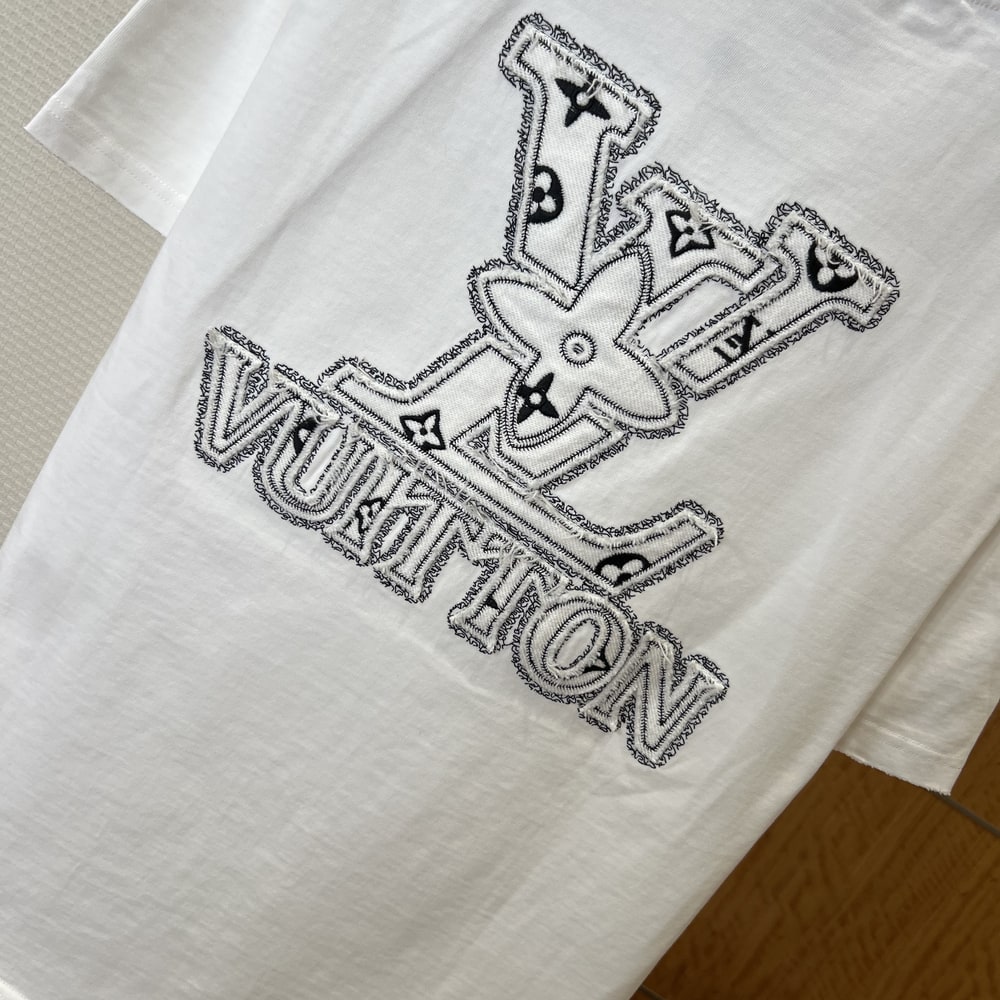 LV UNISEX SHIRT(size:S|M|L|XL)