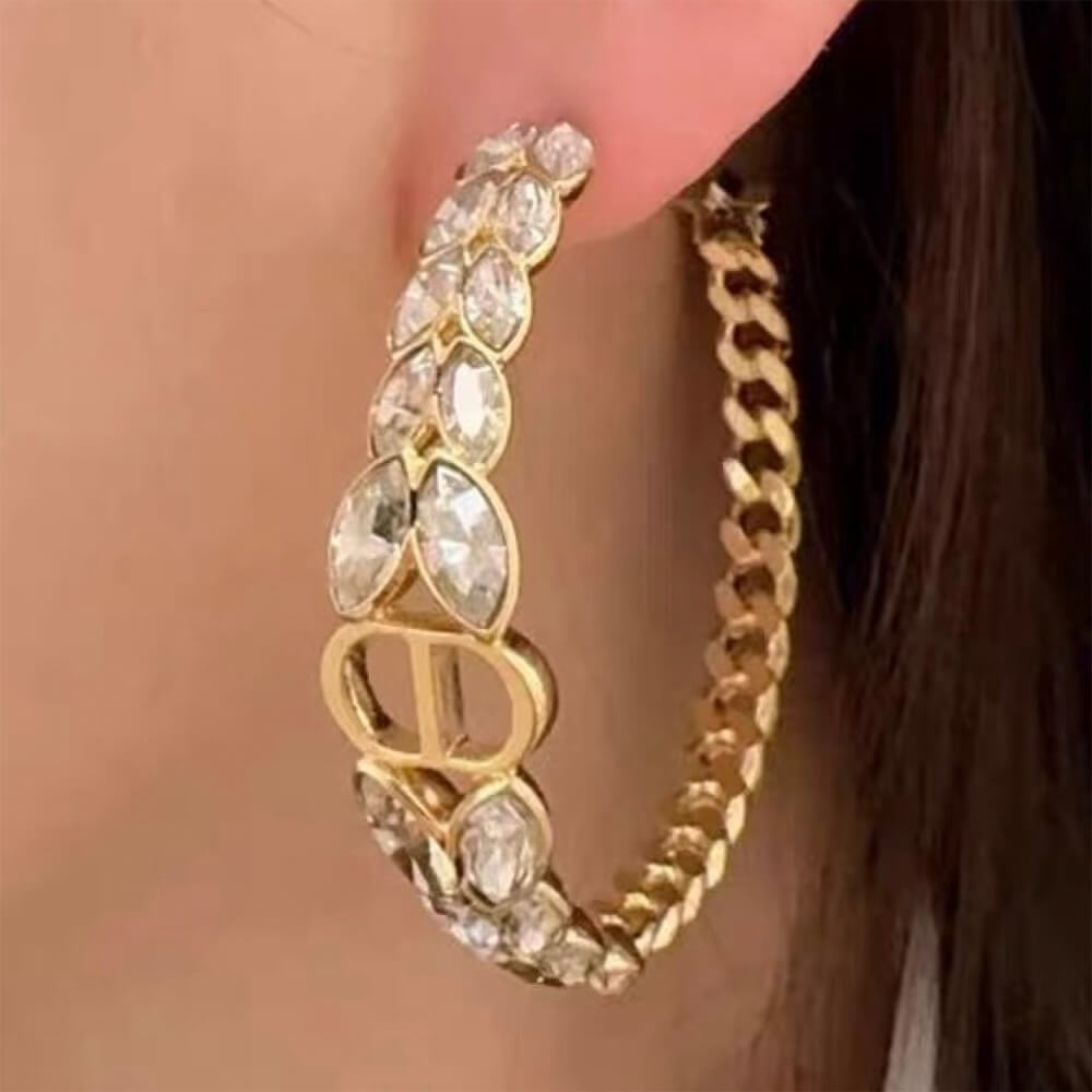 D10r EARRINGS