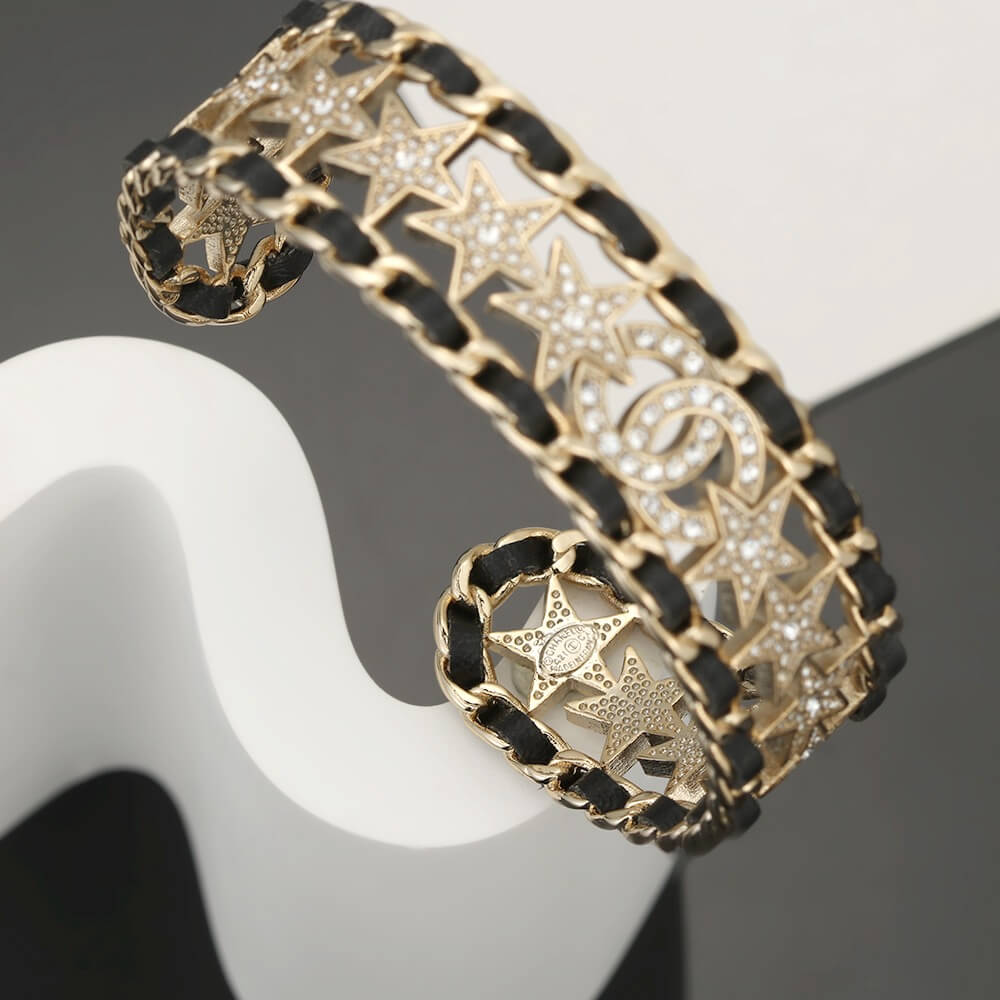 Ch**el bracelet