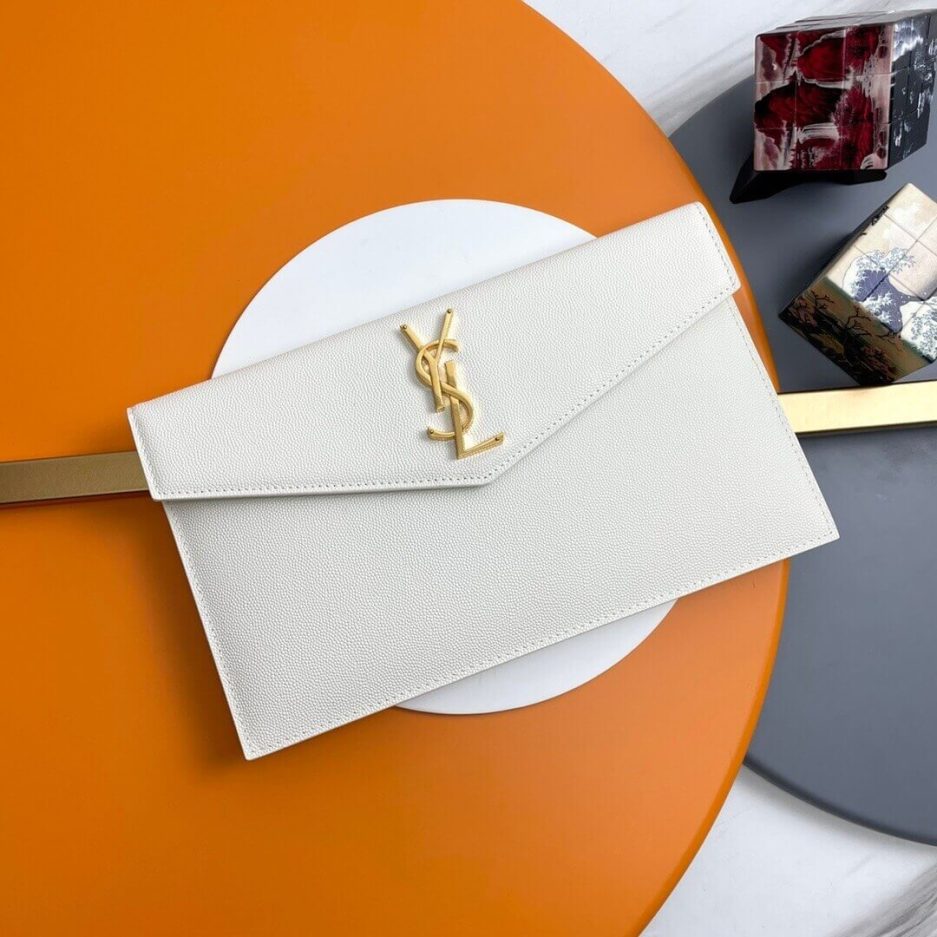 Y51 UPTOWN POUCH IN GRAIN DE POUDRE EMBOSSED LEATHER