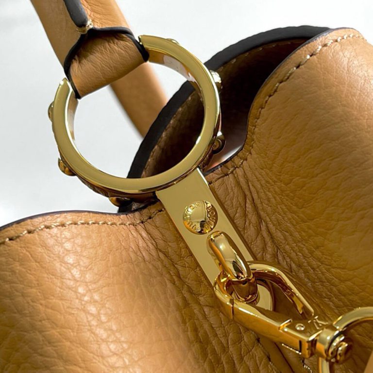 LV  Capucines MM