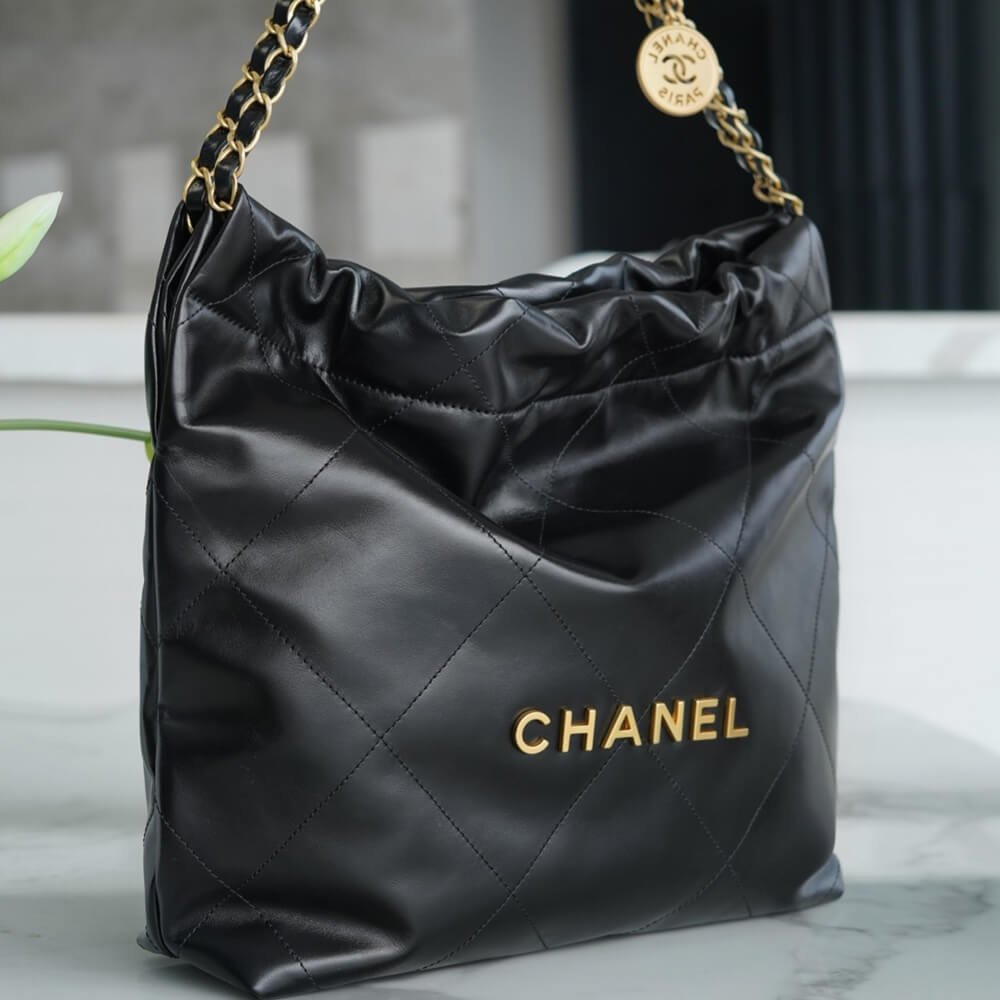 Ch**el 22 HANDBAG