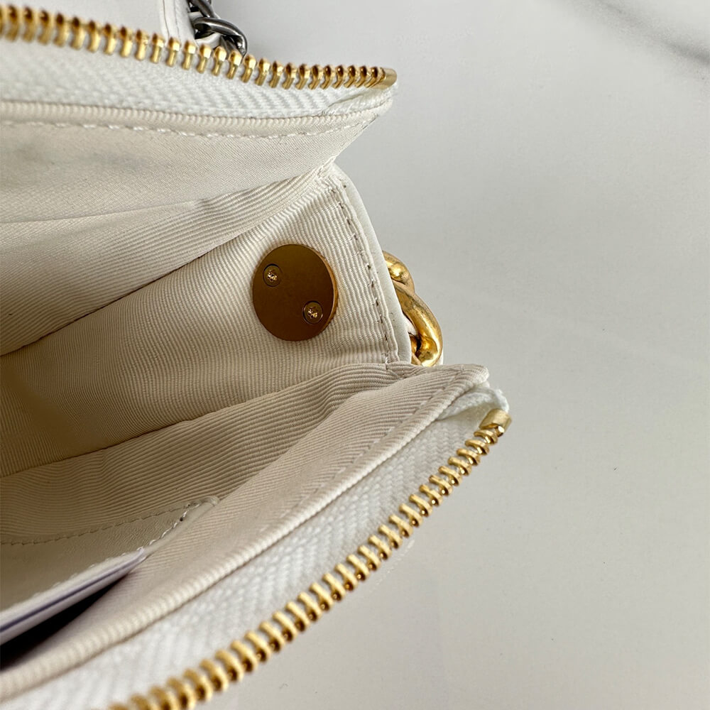 Ch**el 19 chain bag
