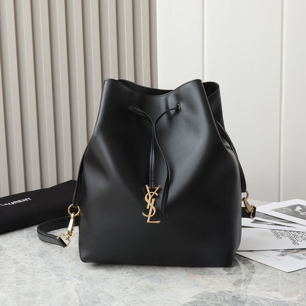 Y51 PARIS VII pochon in lambskin