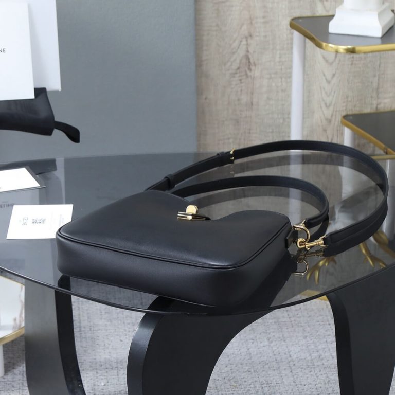 Ce1i*e SMALL CAMILLE 16 SOFT BAG IN SMOOTH CALFSKIN(HIGH-END GRADE)