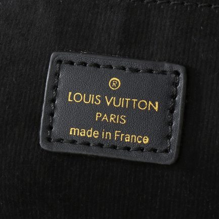 LV Trunkie