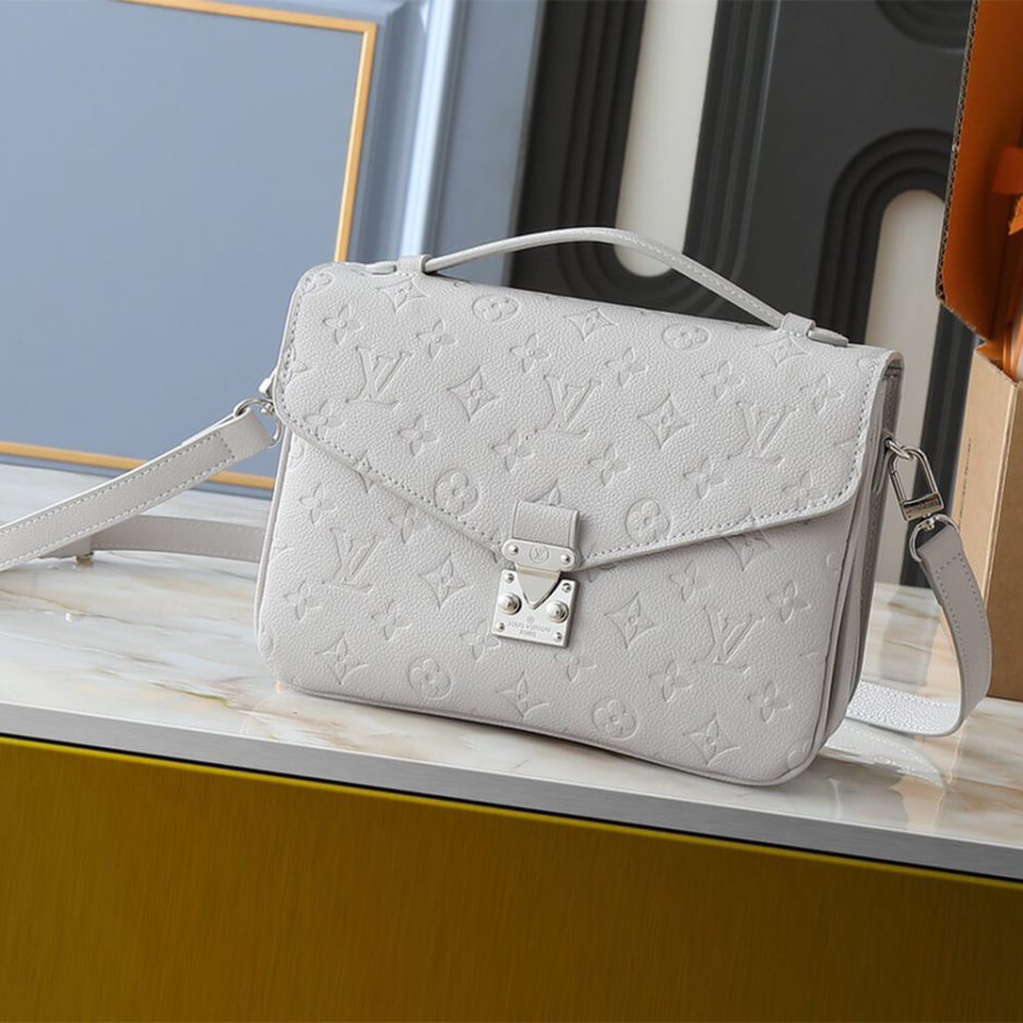 LV Pochette Métis