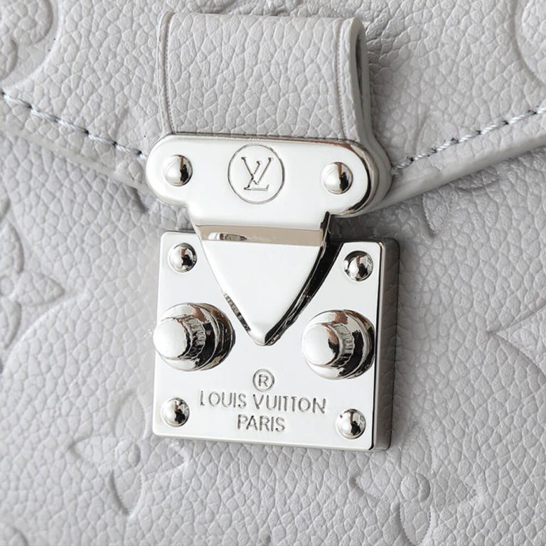 LV Pochette Métis