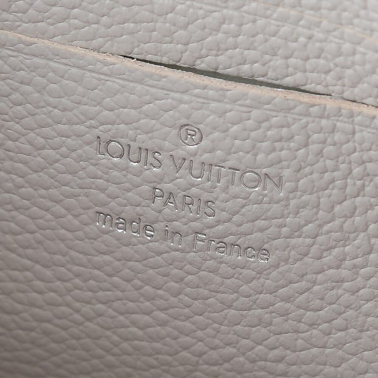 LV WALLET ON CHAIN ​​IVY BAG