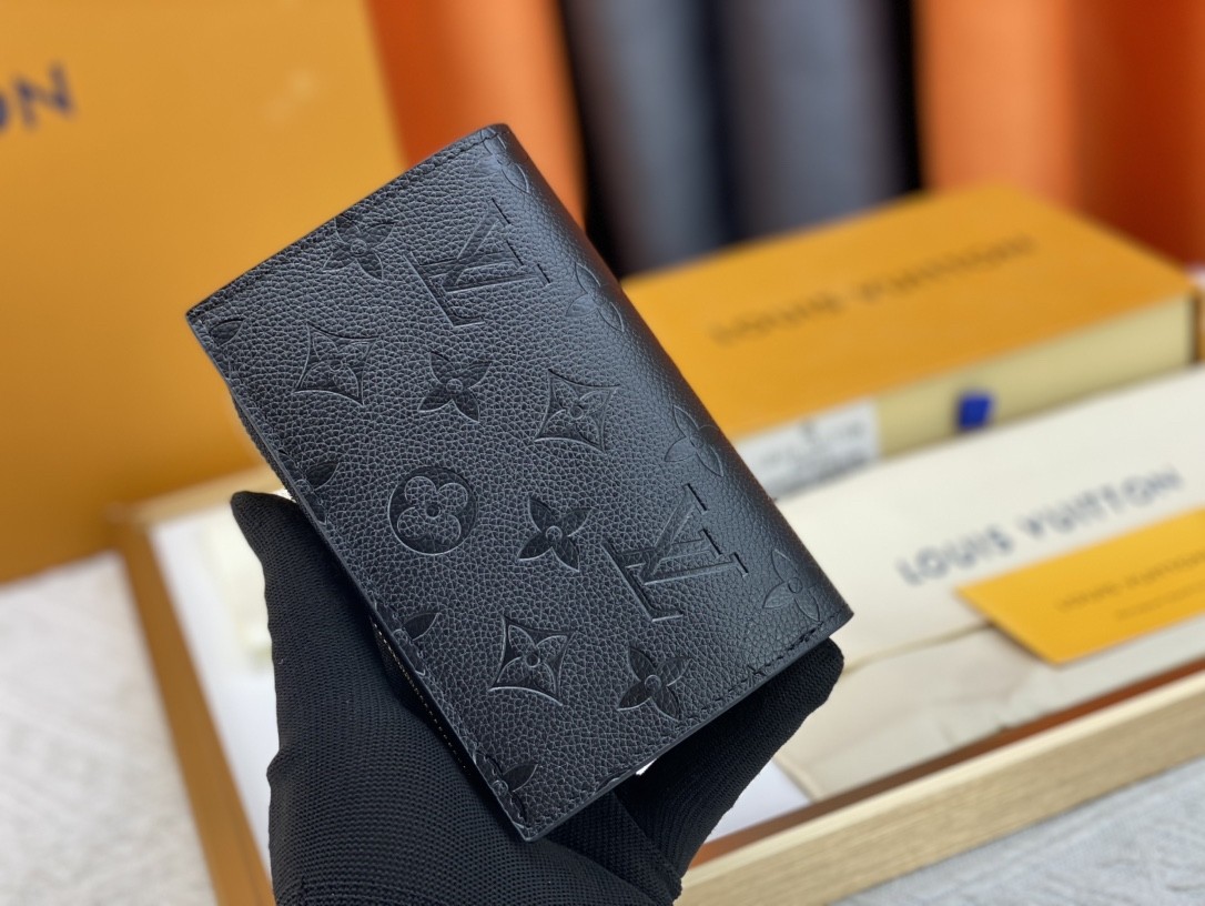 LV Pocket Organizer